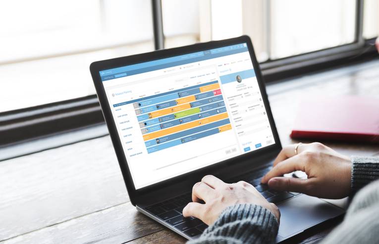CFM Crewing https://hanseaticsoft.imgix.net/images/lifestyle/Cloud-Fleet-Manager-Cloud-Crewing.jpg
